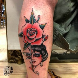 tatuaje-pierna-rosa-logia-barcelona-julio-herrero     